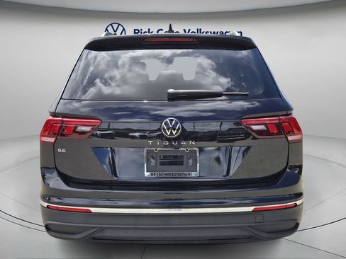 Certified 2023 Volkswagen Tiguan SE image 6