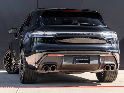 Certified 2025 Porsche Macan GTS AWD/4WD image 3