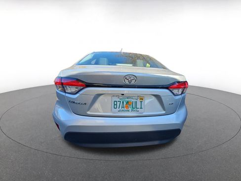 Used 2025 Toyota Corolla LE image 7