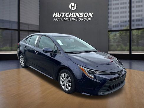 Certified 2023 Toyota Corolla LE image 1