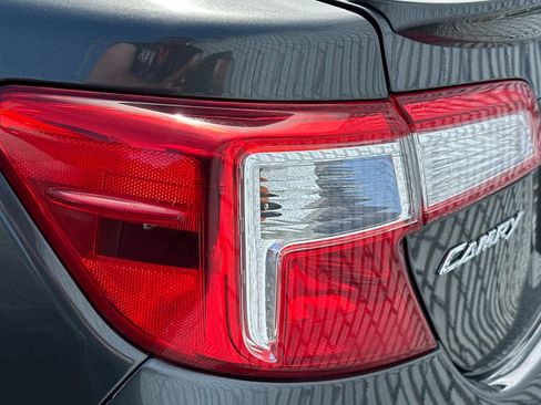 Used 2014 Toyota Camry SE FWD image 20