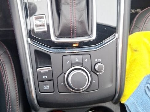 Used 2023 MAZDA CX-5 Carbon Edition image 17