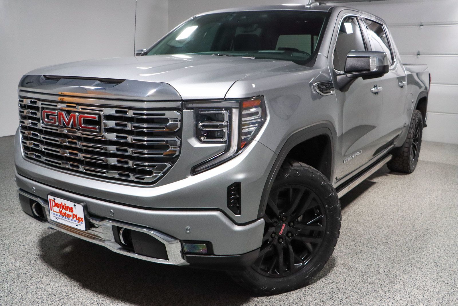 Used 2023 GMC Sierra 1500 Denali w/ Technology Package AWD/4WD image 36