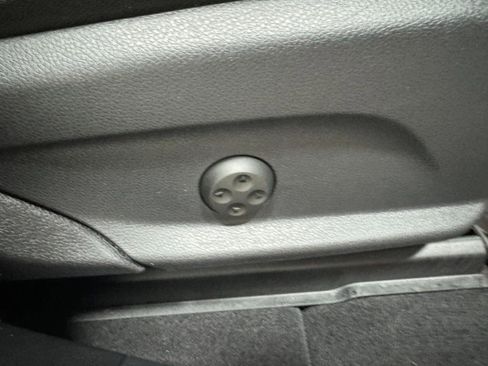 Used 2022 Mercedes-Benz GLC 300 4MATIC image 19