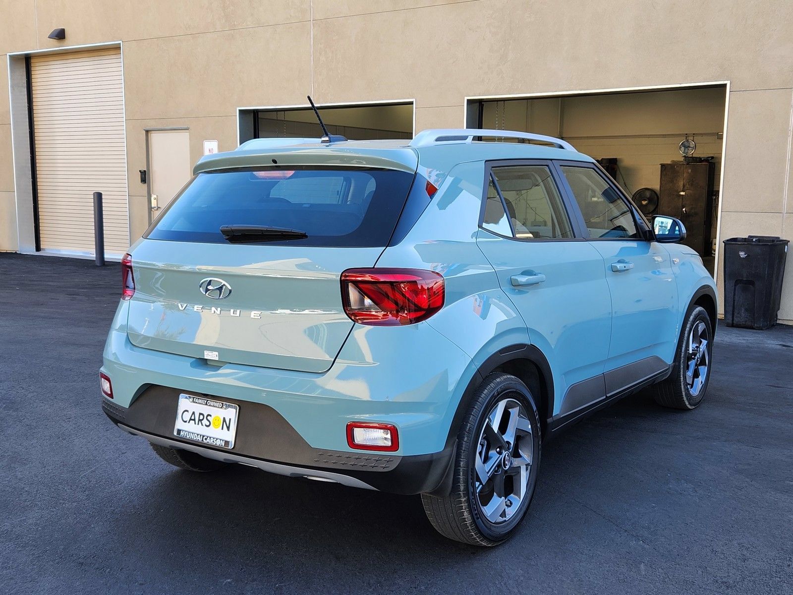 Used 2026 Hyundai Venue SEL FWD image 7