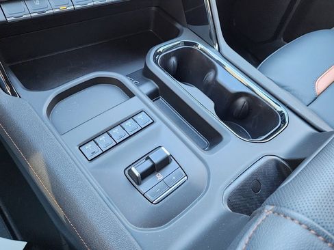 New 2026 GMC Sierra 2500 AT4 w/ AT4 Premium Plus Package image 32