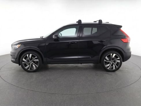 Certified 2023 Volvo XC40 B5 Ultimate w/ Protection Package Premier AWD/4WD image 6