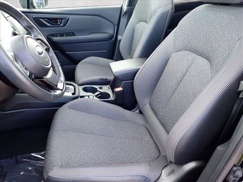 Used 2025 Subaru Forester Premium AWD/4WD image 13