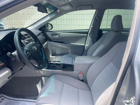 Used 2016 Toyota Camry LE FWD image 8