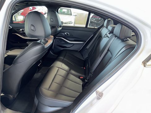 Certified 2025 BMW 330i Sedan image 15