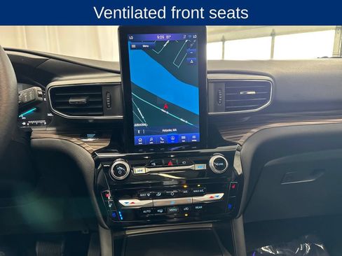 Used 2023 Ford Explorer Limited w/ Limited Technology Package AWD/4WD image 21