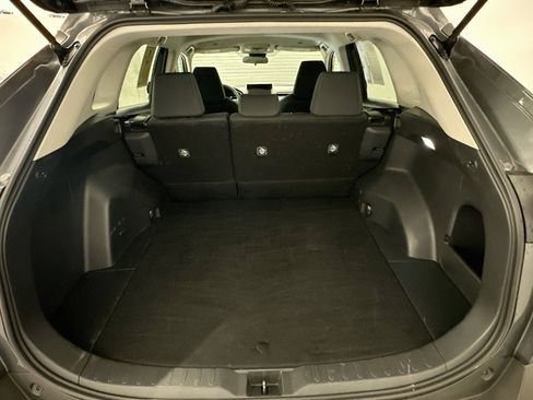 Used 2025 Toyota RAV4 LE AWD/4WD image 30