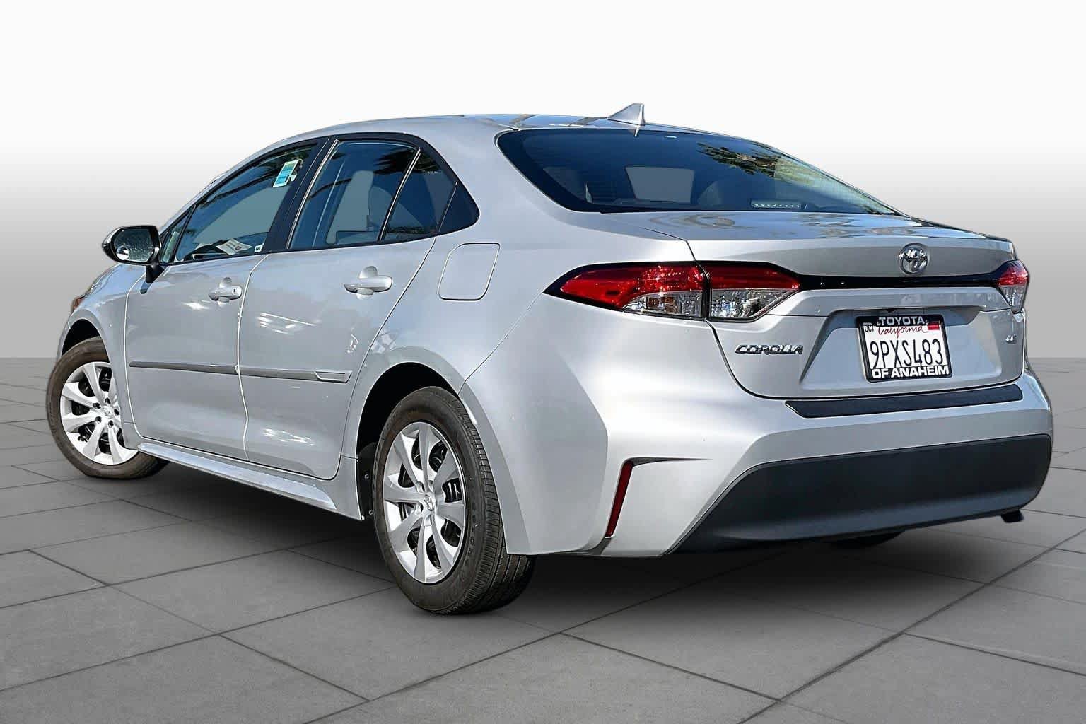Used 2024 Toyota Corolla LE FWD image 11
