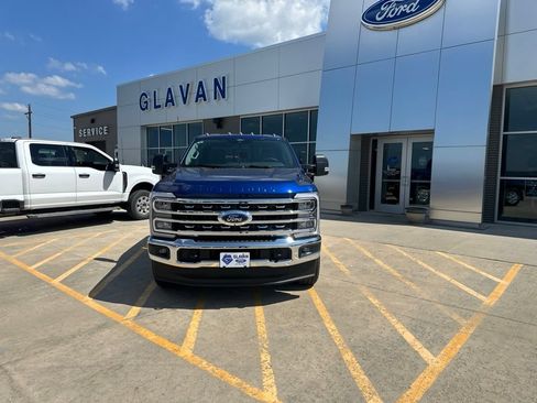 New 2026 Ford F250 XLT w/ XLT Premium Package AWD/4WD image 2