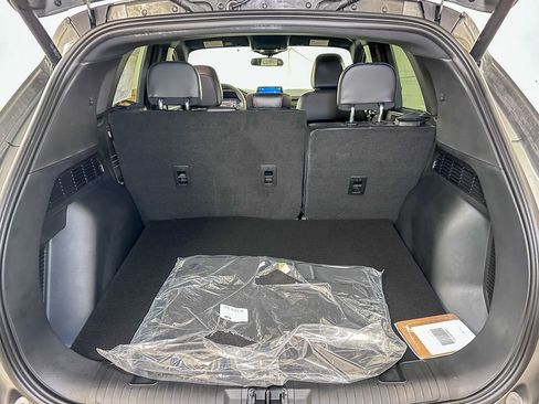 New 2026 Ford Escape ST-Line Select w/ Equipment Group 401A image 13