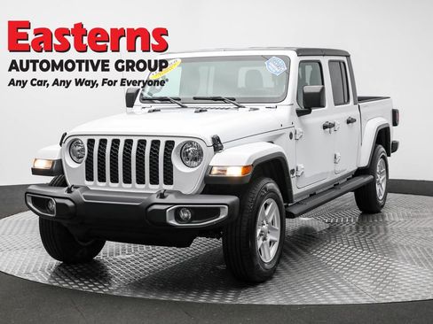 Used 2023 Jeep Gladiator Sport image 1