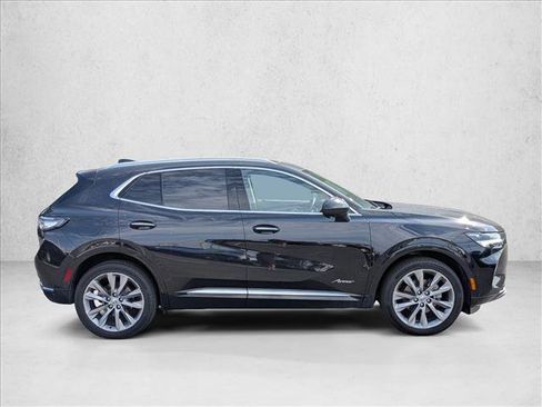 Used 2022 Buick Envision Avenir w/ Technology Package II FWD image 5