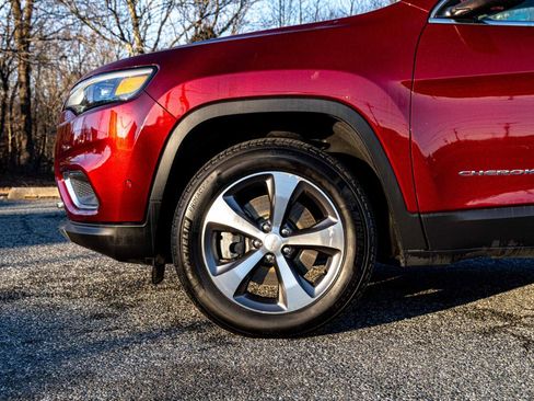 Used 2021 Jeep Cherokee Limited w/ Elite Package image 10