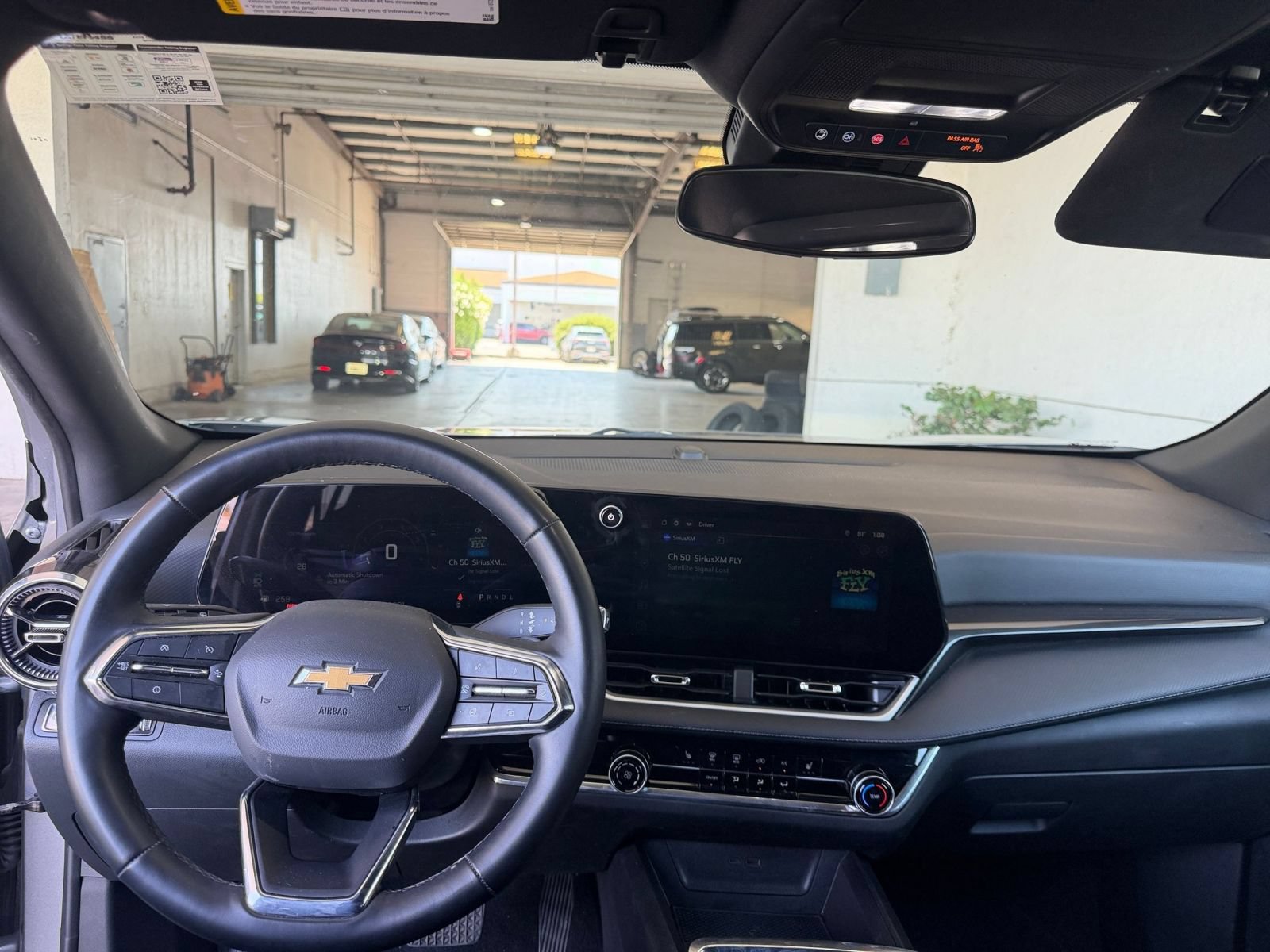 Used 2025 Chevrolet Equinox LT FWD image 33