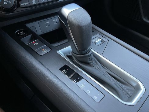 New 2026 Nissan Kicks SV image 32