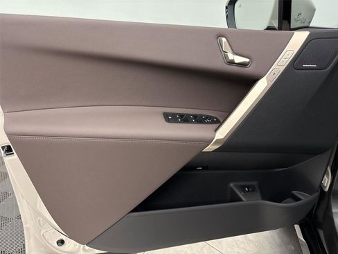 New 2026 BMW iX xDrive45 image 26