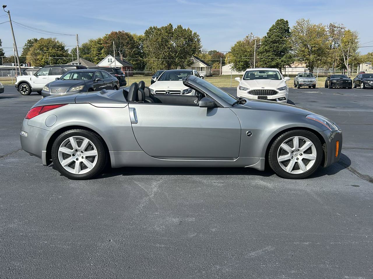 Used 2004 Nissan 350Z Touring RWD image 4