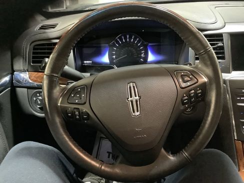 Used 2015 Lincoln MKS AWD w/ Equipment Group 101A image 29