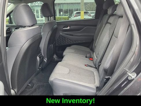 Used 2022 Hyundai Santa Fe SEL FWD image 11
