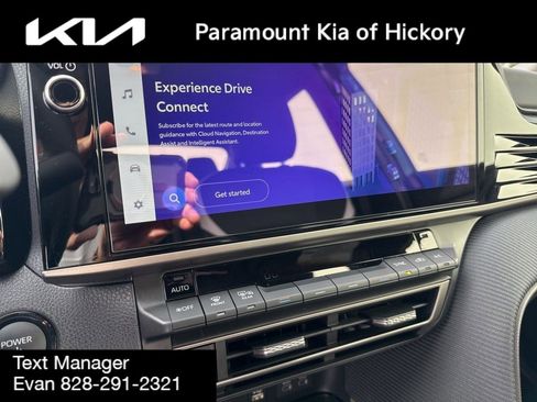 Used 2025 Toyota Camry SE w/ Multimedia Upgrade Package FWD image 23