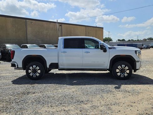 New 2026 GMC Sierra 2500 Denali w/ Denali Reserve Package AWD/4WD image 7