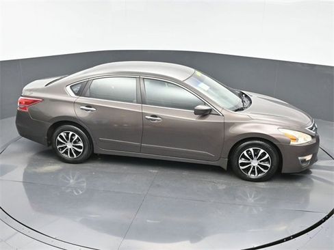 Used 2013 Nissan Altima 2.5 S image 34