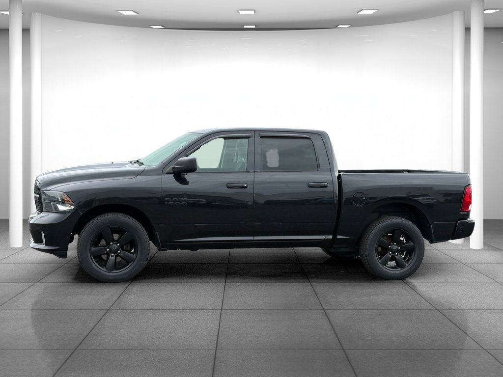 Used 2016 RAM 1500 Express w/ Black Ram 1500 Express Group AWD/4WD image 4