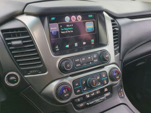 Used 2015 Chevrolet Suburban LTZ image 29