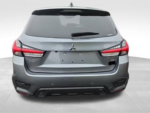Used 2025 Mitsubishi Outlander Sport SE AWD/4WD image 5