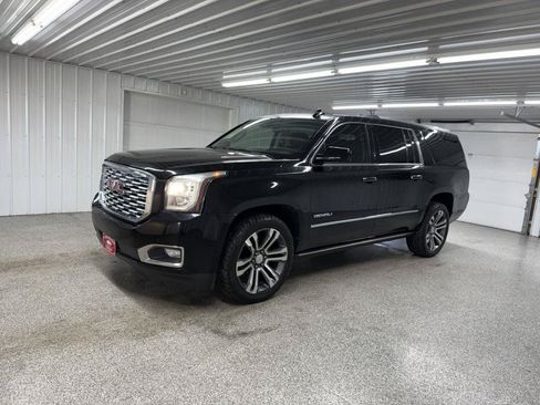 Used 2018 GMC Yukon XL Denali w/ Enhanced Security Package AWD/4WD image 4