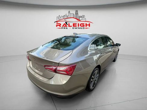 Used 2022 Chevrolet Malibu LT image 4