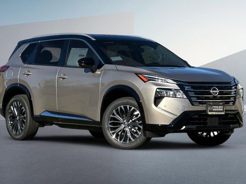 New 2026 Nissan Rogue Platinum w/ Platinum Premium Package image 2