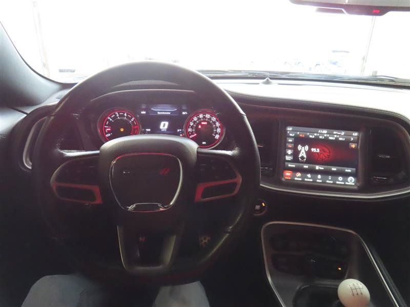 Used 2022 Dodge Challenger R/T Scat Pack RWD image 13