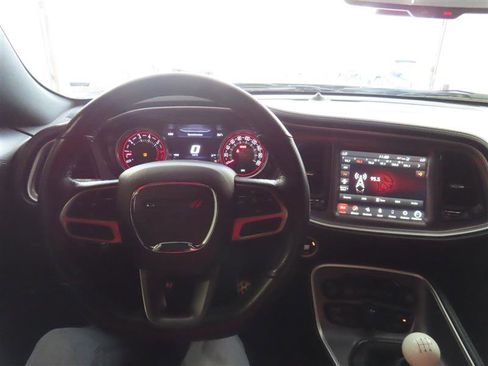 Used 2022 Dodge Challenger R/T Scat Pack RWD image 13