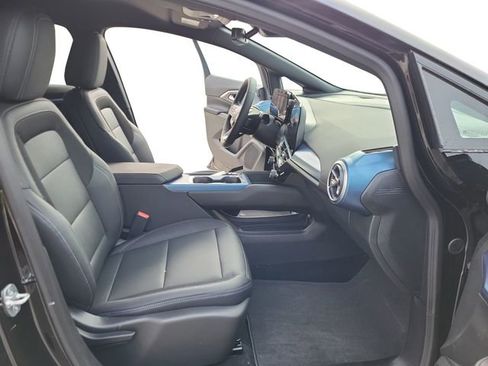 New 2026 Chevrolet Equinox EV LT image 28