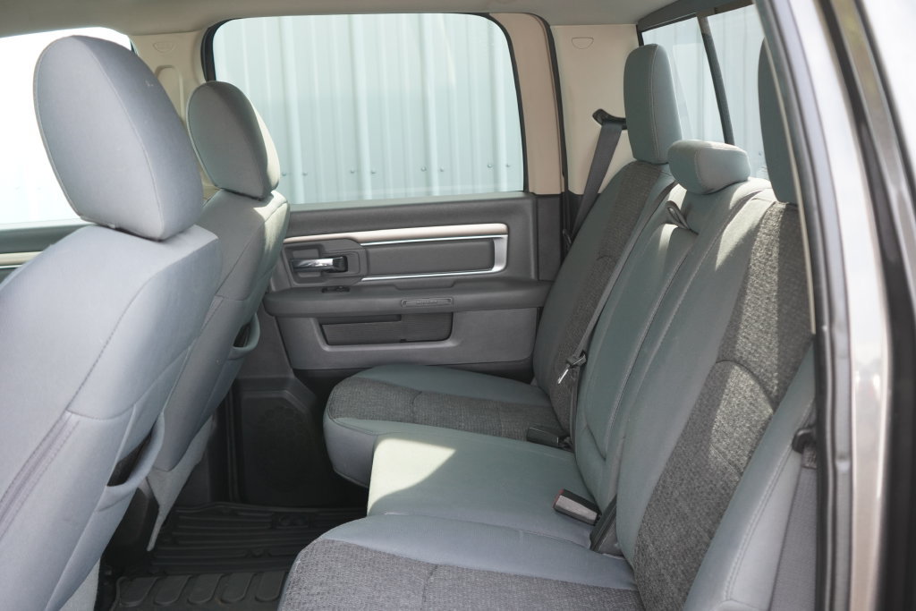 Used 2017 RAM 1500 Big Horn AWD/4WD image 29
