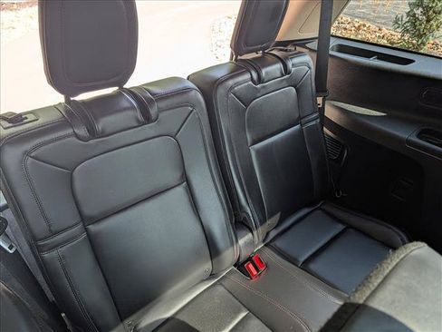 Used 2024 Lincoln Aviator Reserve w/ Equipment Group 201A AWD/4WD image 23
