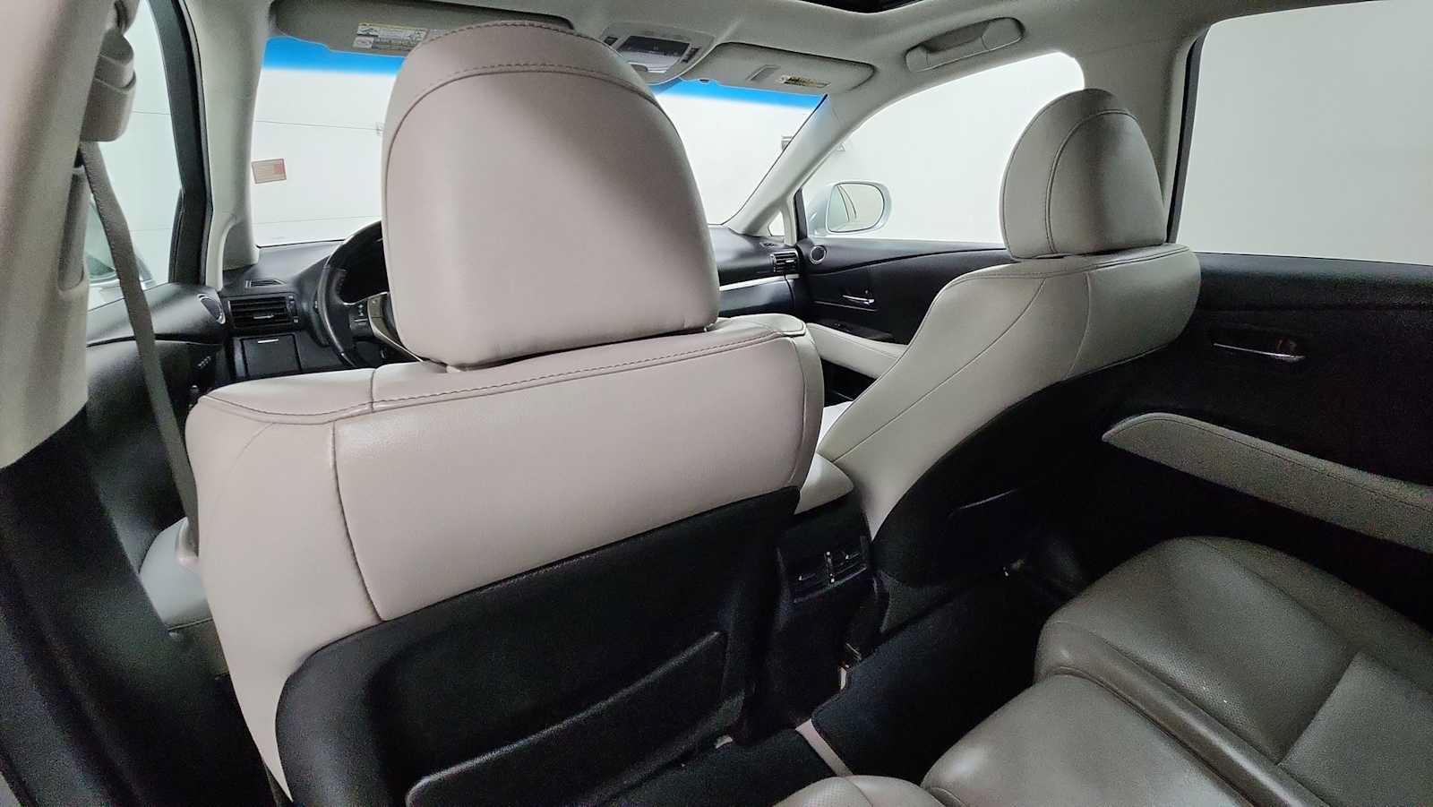Used 2015 Lexus RX 450h AWD image 26