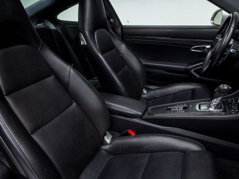 Used 2019 Porsche 911 Carrera 4S image 21