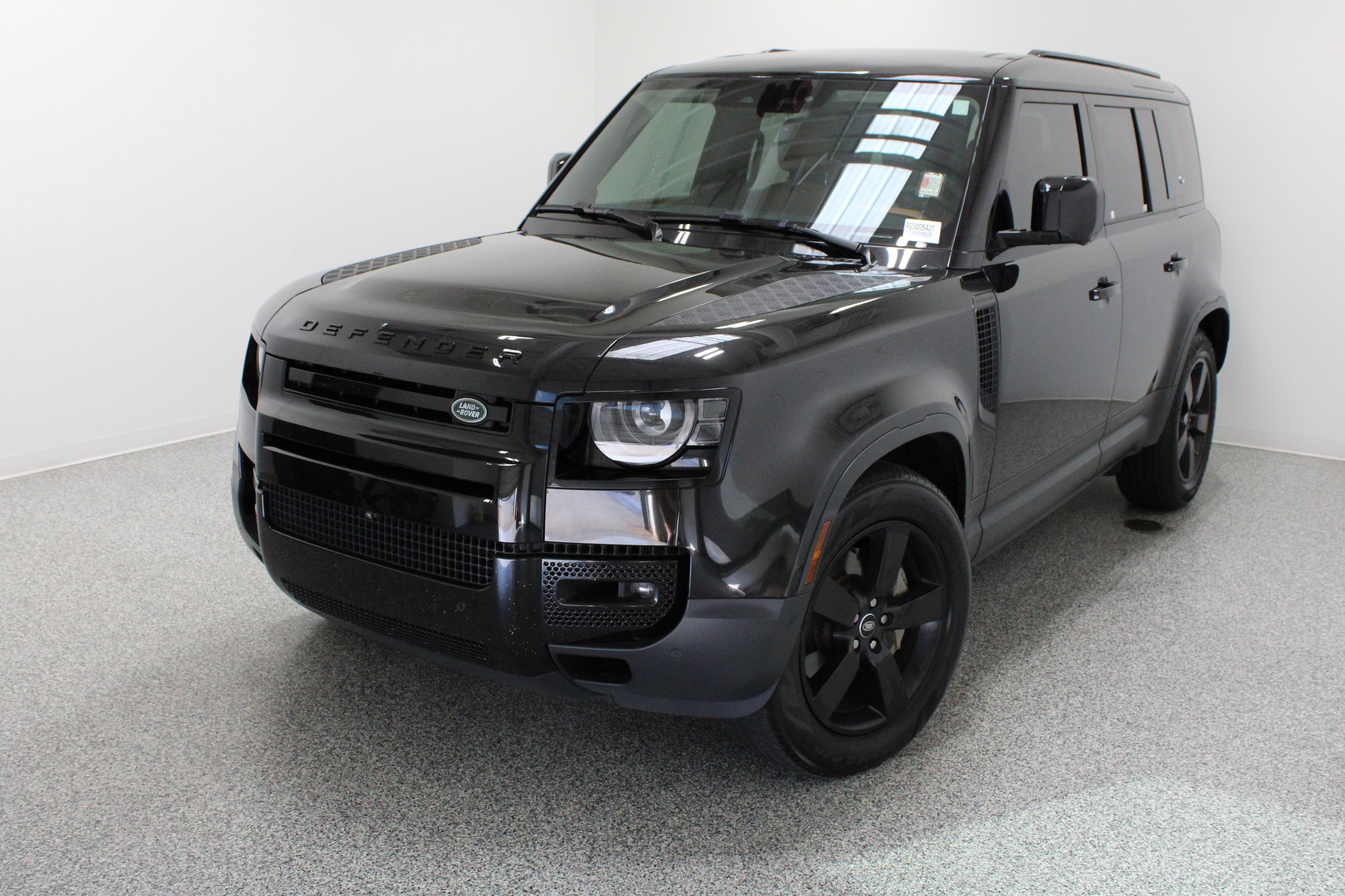 Used 2024 Land Rover Defender 110 S AWD/4WD image 2