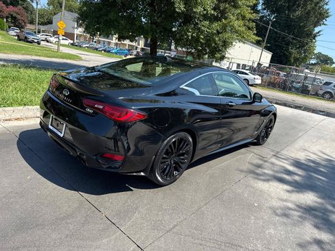 Used 2017 INFINITI Q60 3.0t w/ Premium Plus Package 3.0T AWD/4WD image 4