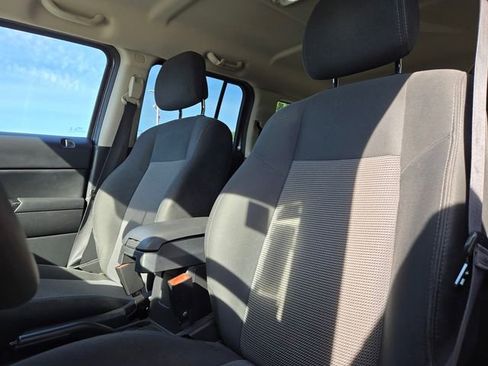 Used 2016 Jeep Patriot Sport w/ Power Value Group image 11