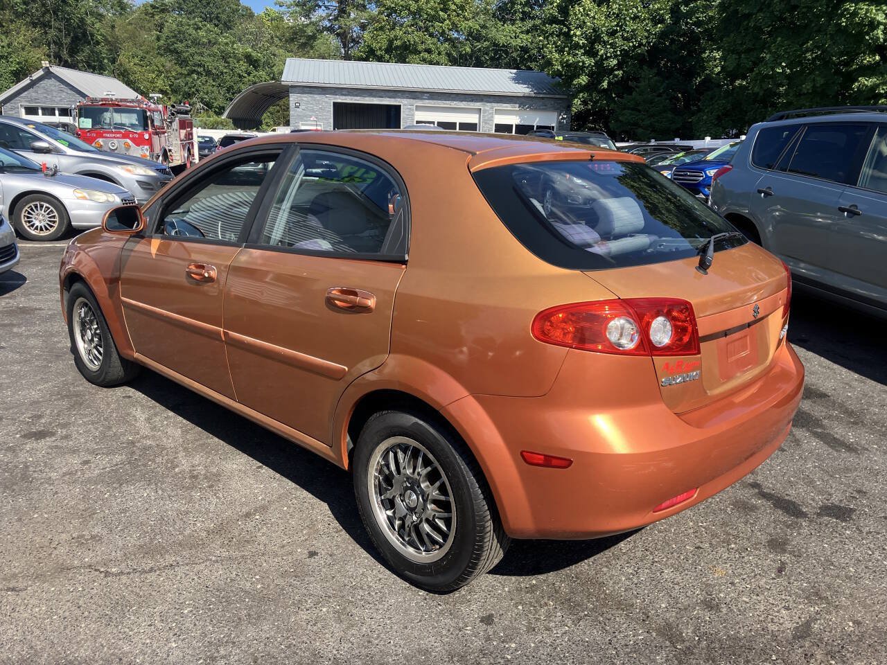 Used 2006 Suzuki Reno FWD image 9