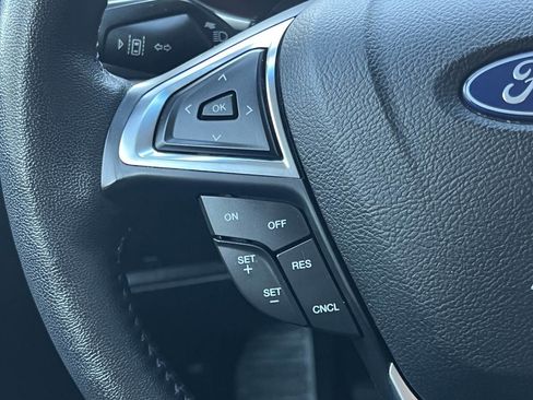 Used 2019 Ford Edge SEL w/ Equipment Group 201A image 25