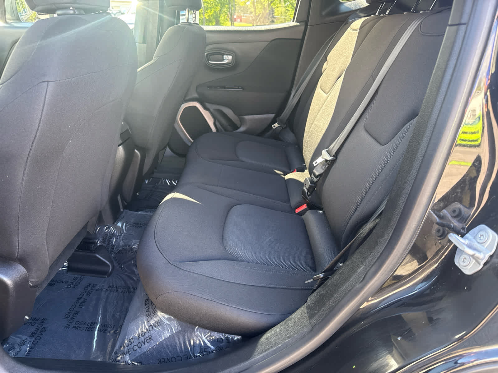 Used 2016 Jeep Renegade Sport w/ Power & Air Group FWD image 13